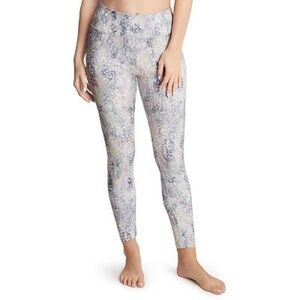 D11.4 Jockey Sport® Prism Print Leggings • Jockey Sport